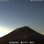 REPORTE MONITOREO DEL VOLCÁN POPOCATÉPETL  El Semáforo de Alerta Volcánica se mantiene en Amarillo Fase 2 IMG-20251024-WA0024